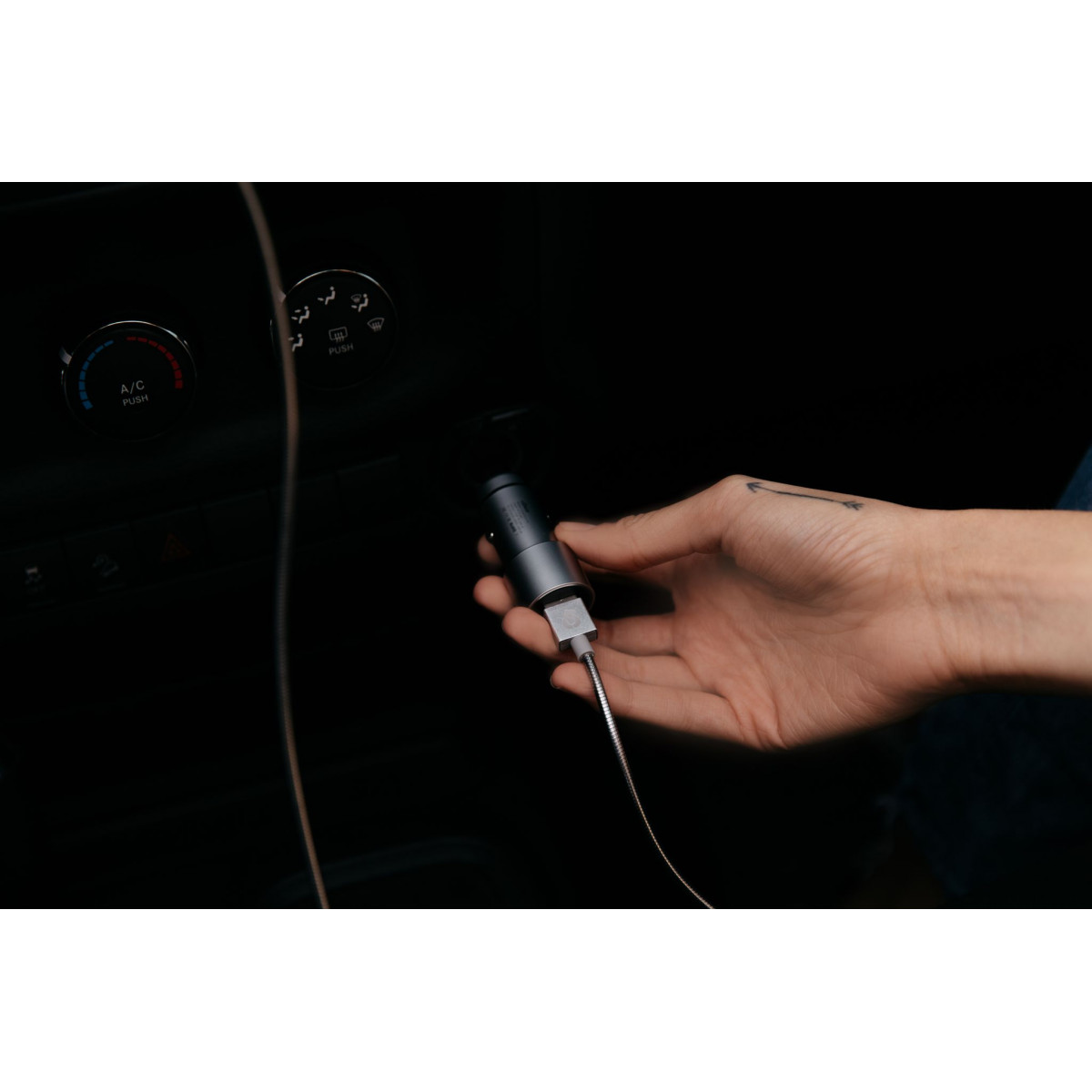 Автомобильное зарядное устройство uBear Ride Car Charger Cеребристый