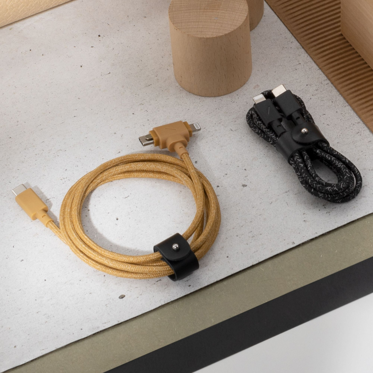 Универсальный кабель Native Union Belt Lightning/USB-C, 1.8 м, Черный Космос